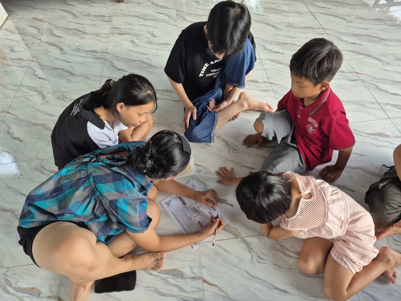 Ảnh hoạt động 2