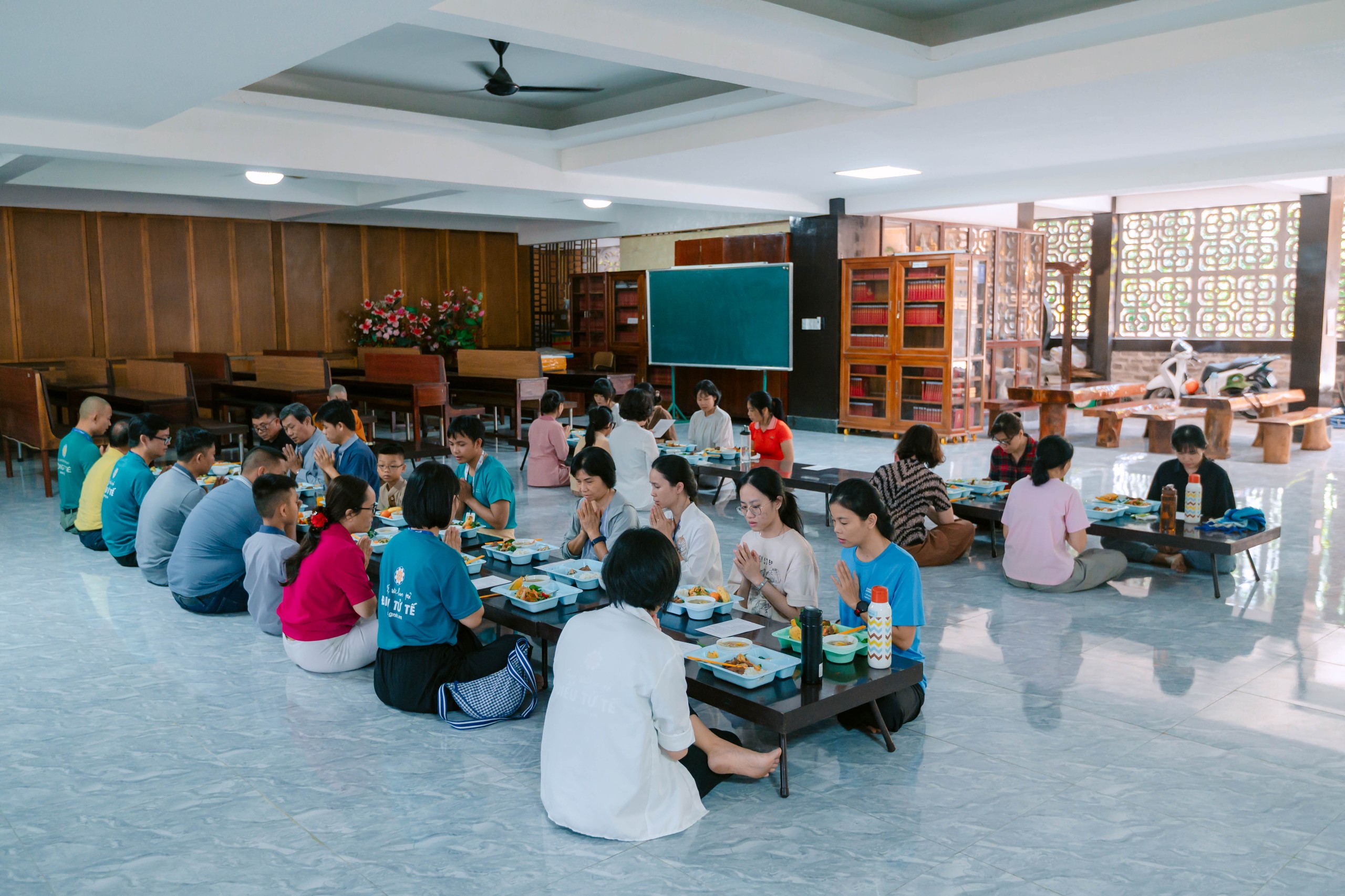 Ảnh hoạt động 4