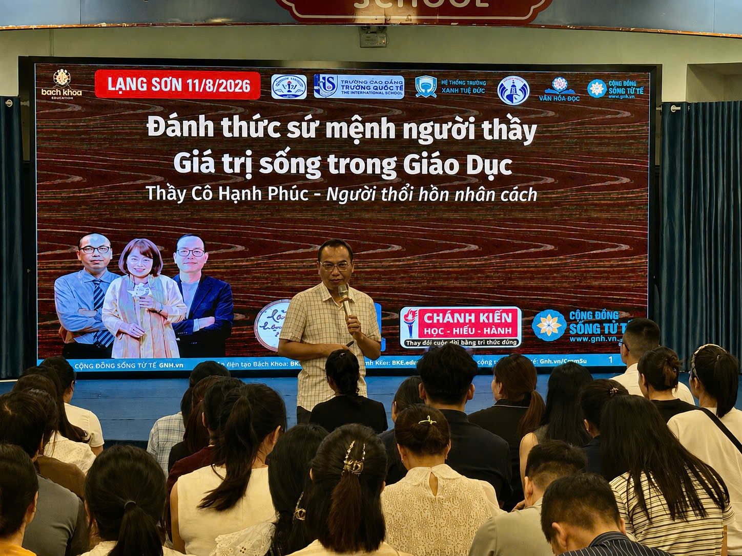 Ảnh hoạt động 4
