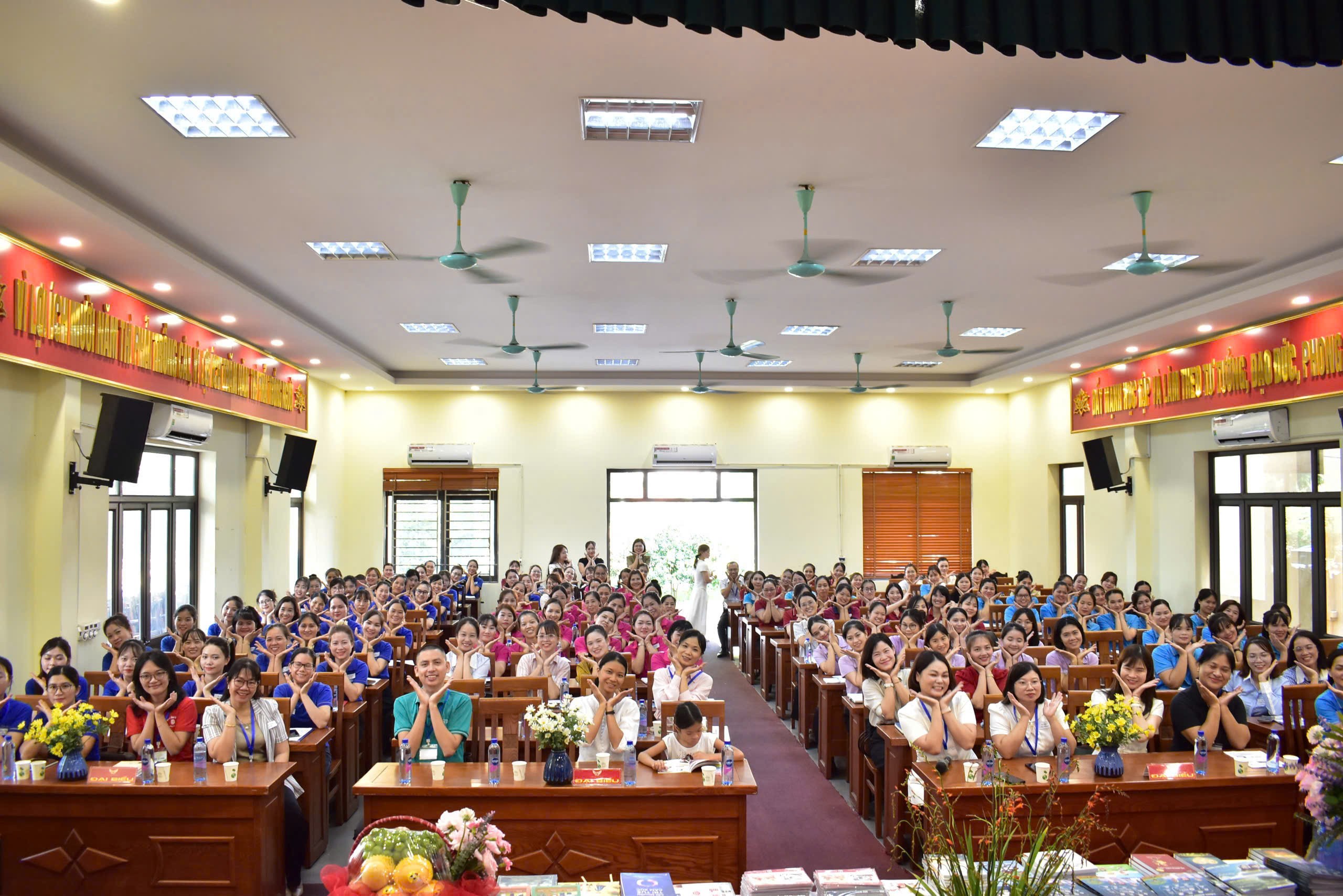 Ảnh hoạt động 4