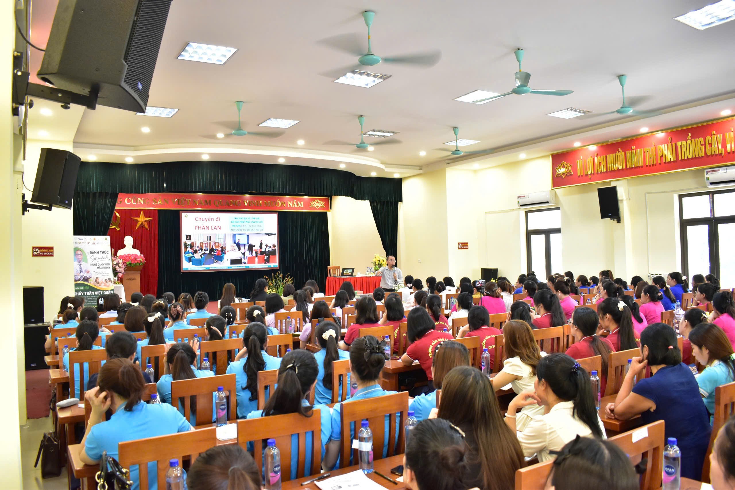 Ảnh hoạt động 10