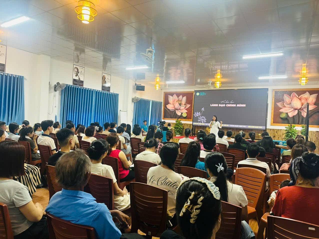 Ảnh hoạt động 4