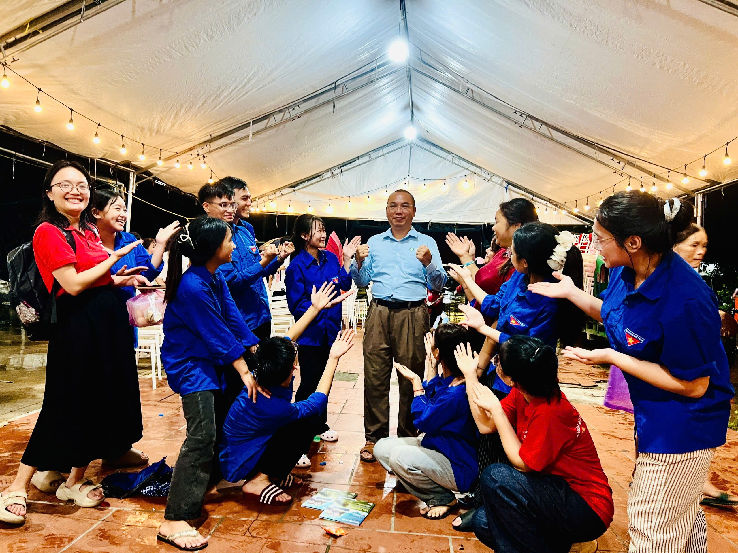 Ảnh hoạt động 11