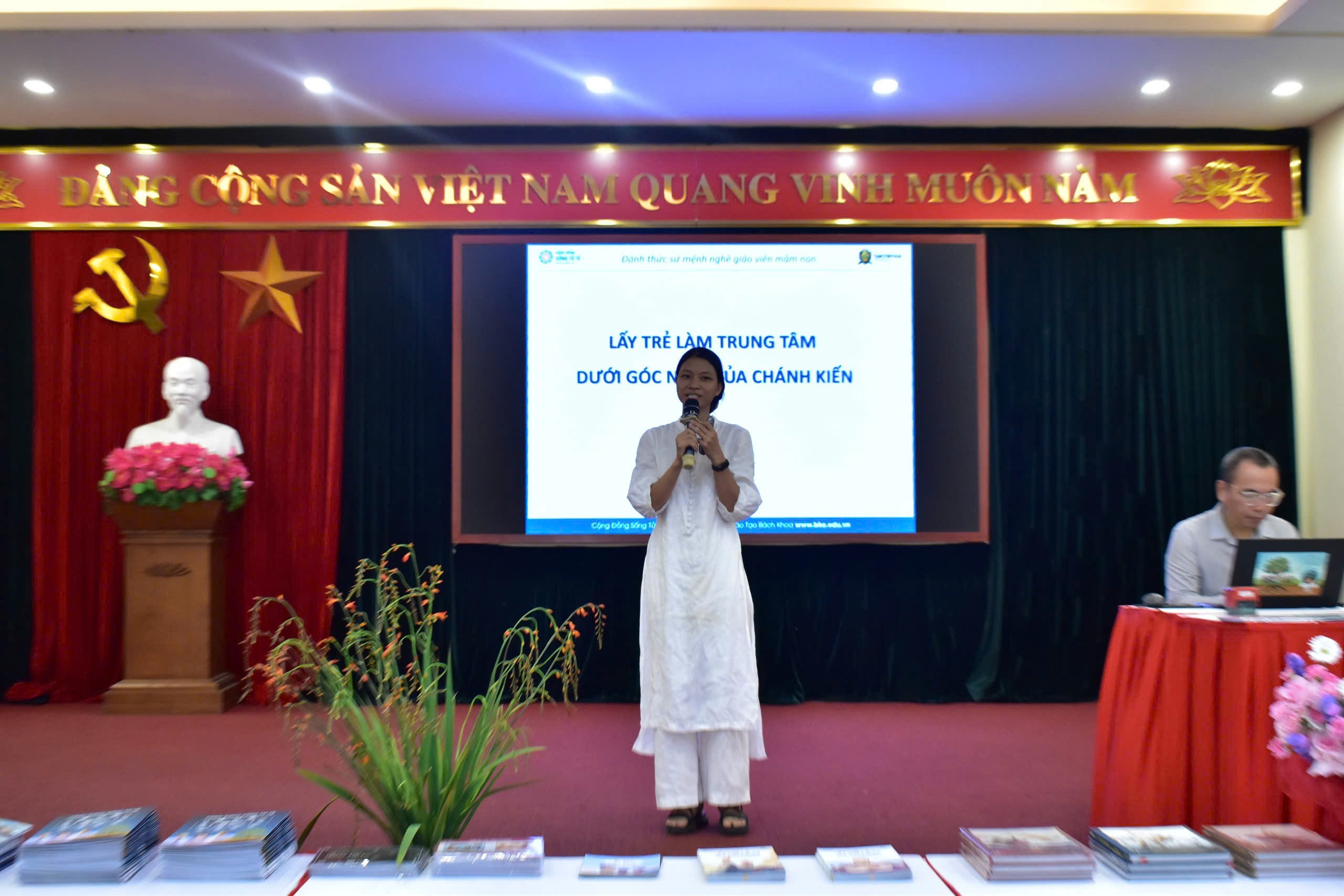 Ảnh hoạt động 16