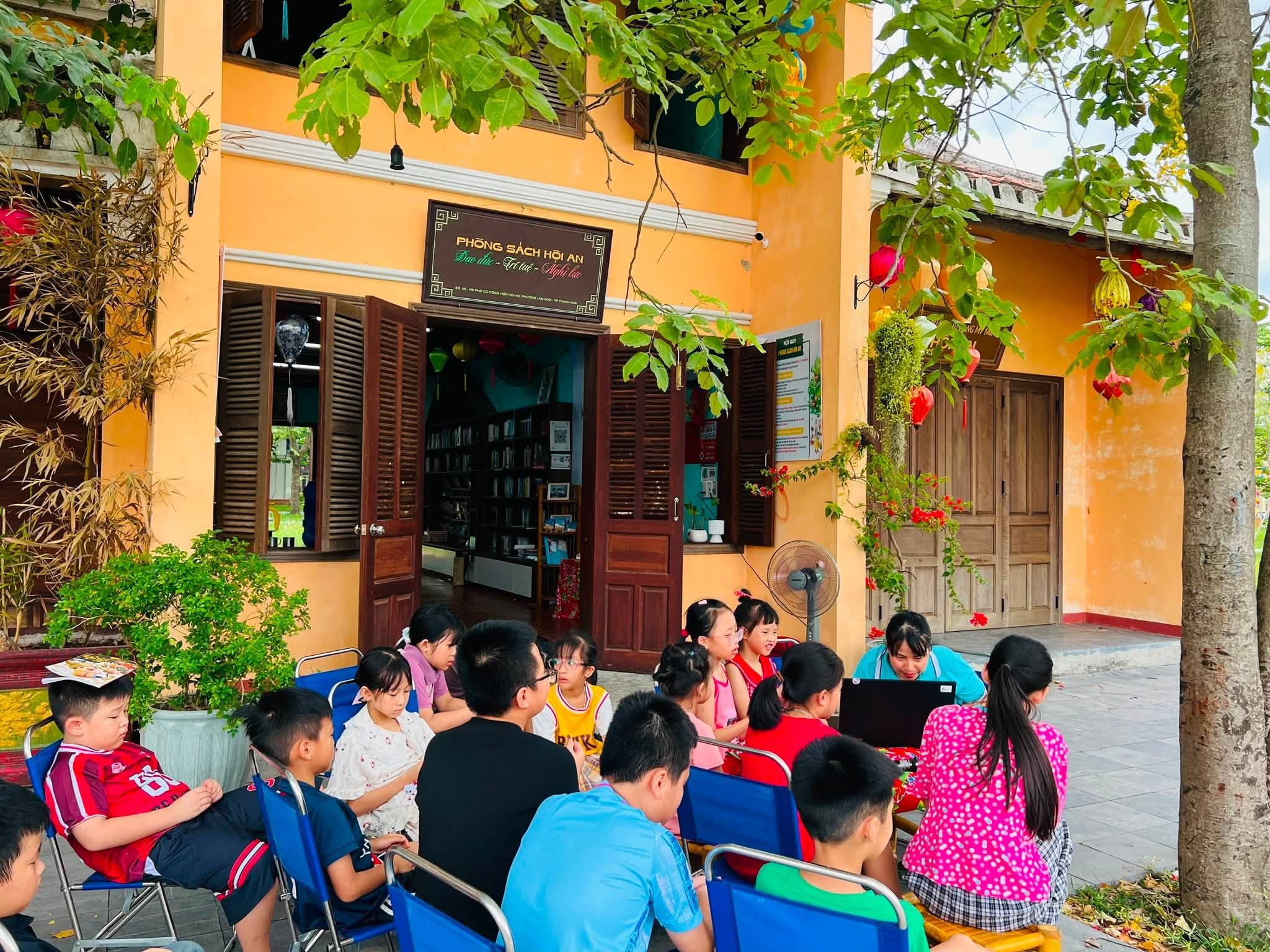 Ảnh hoạt động 2