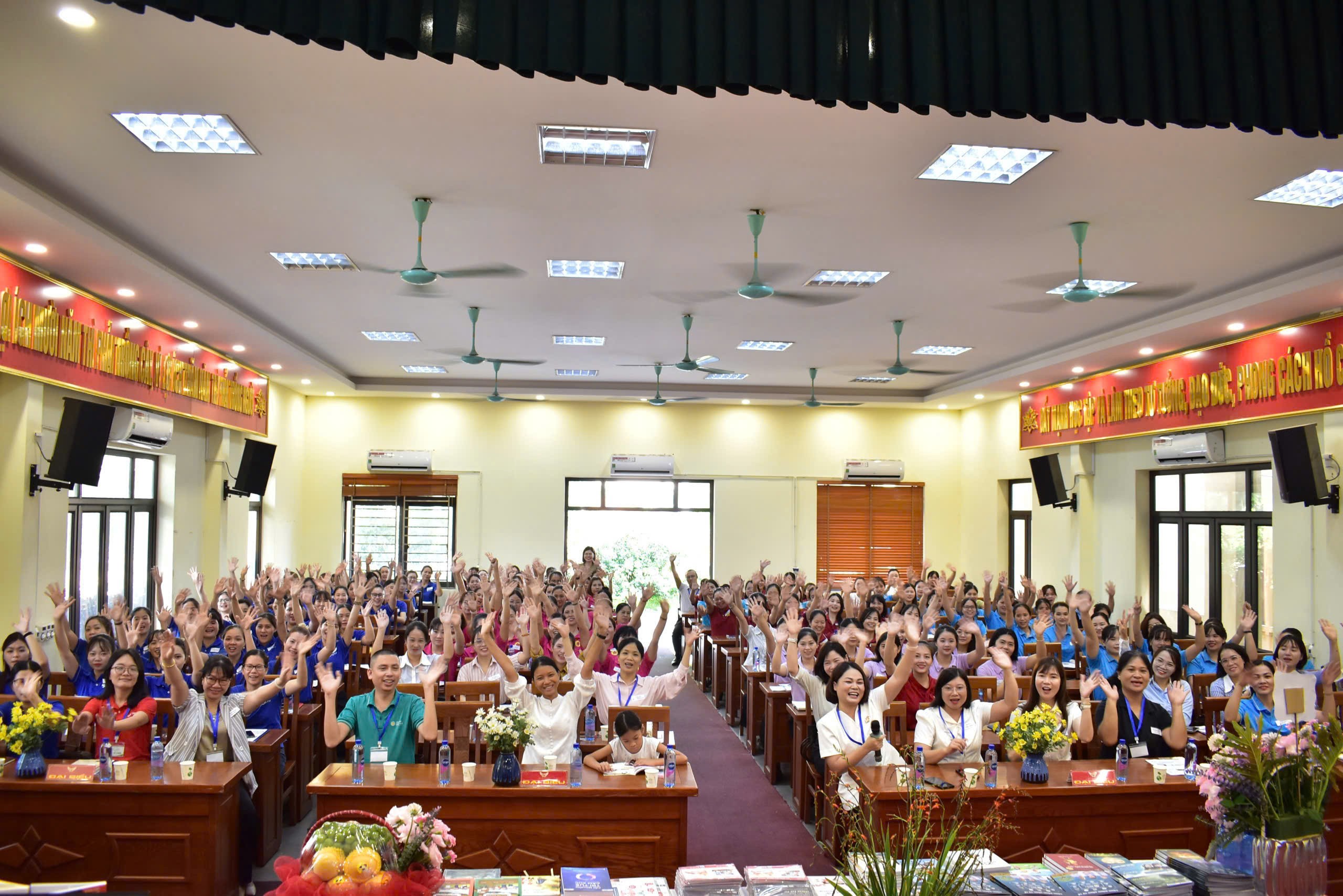 Ảnh hoạt động 3