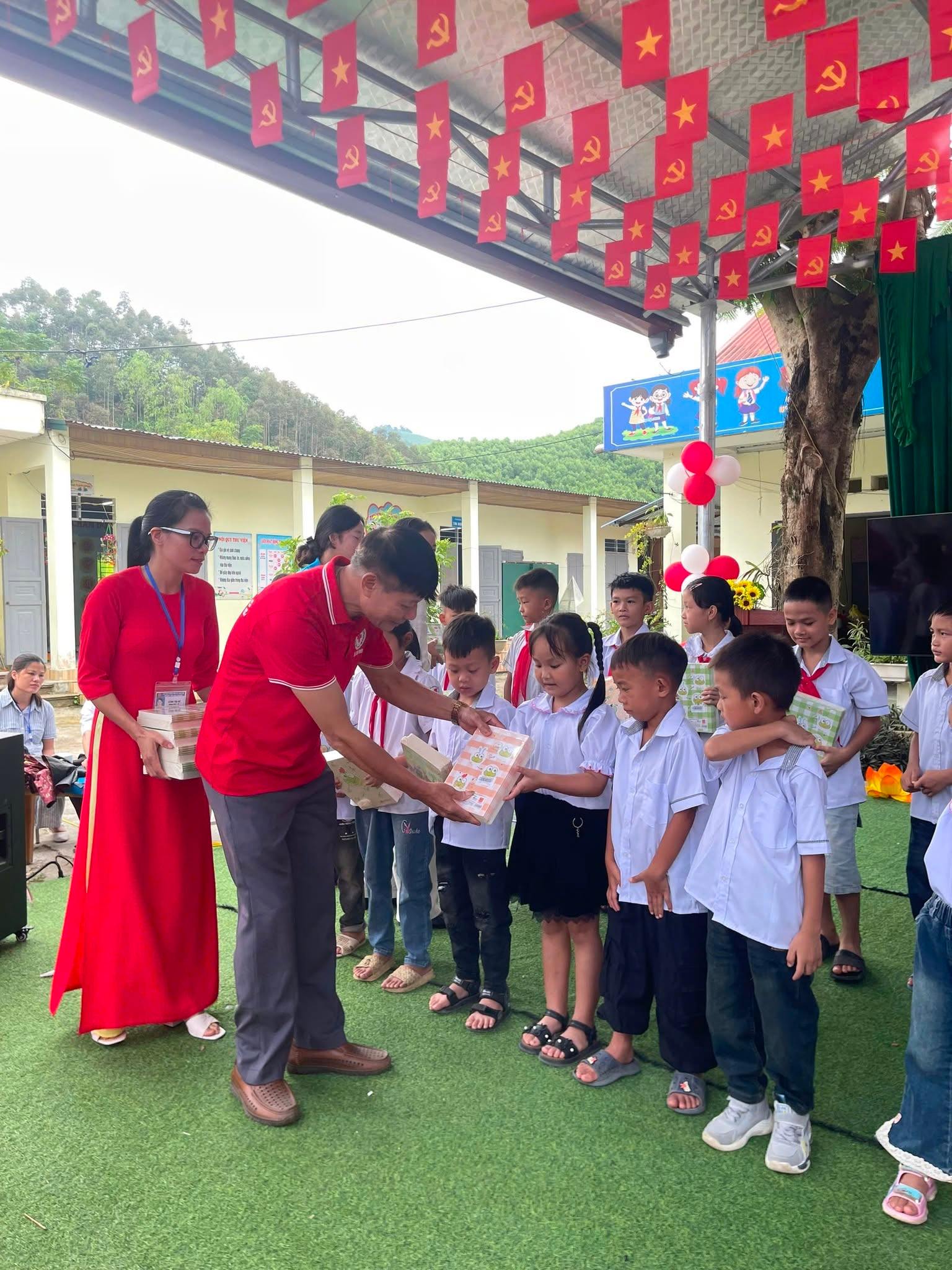 Ảnh hoạt động 15