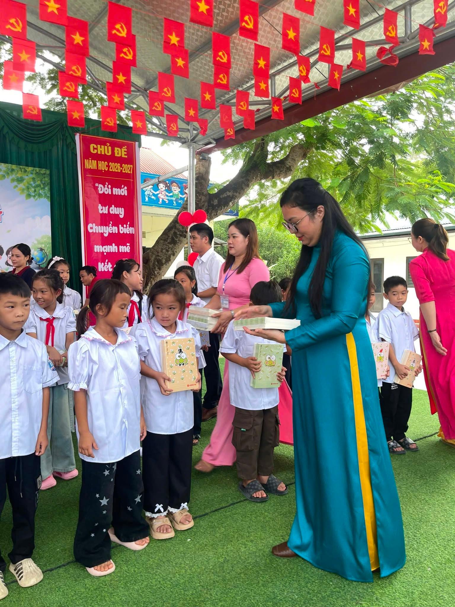 Ảnh hoạt động 4