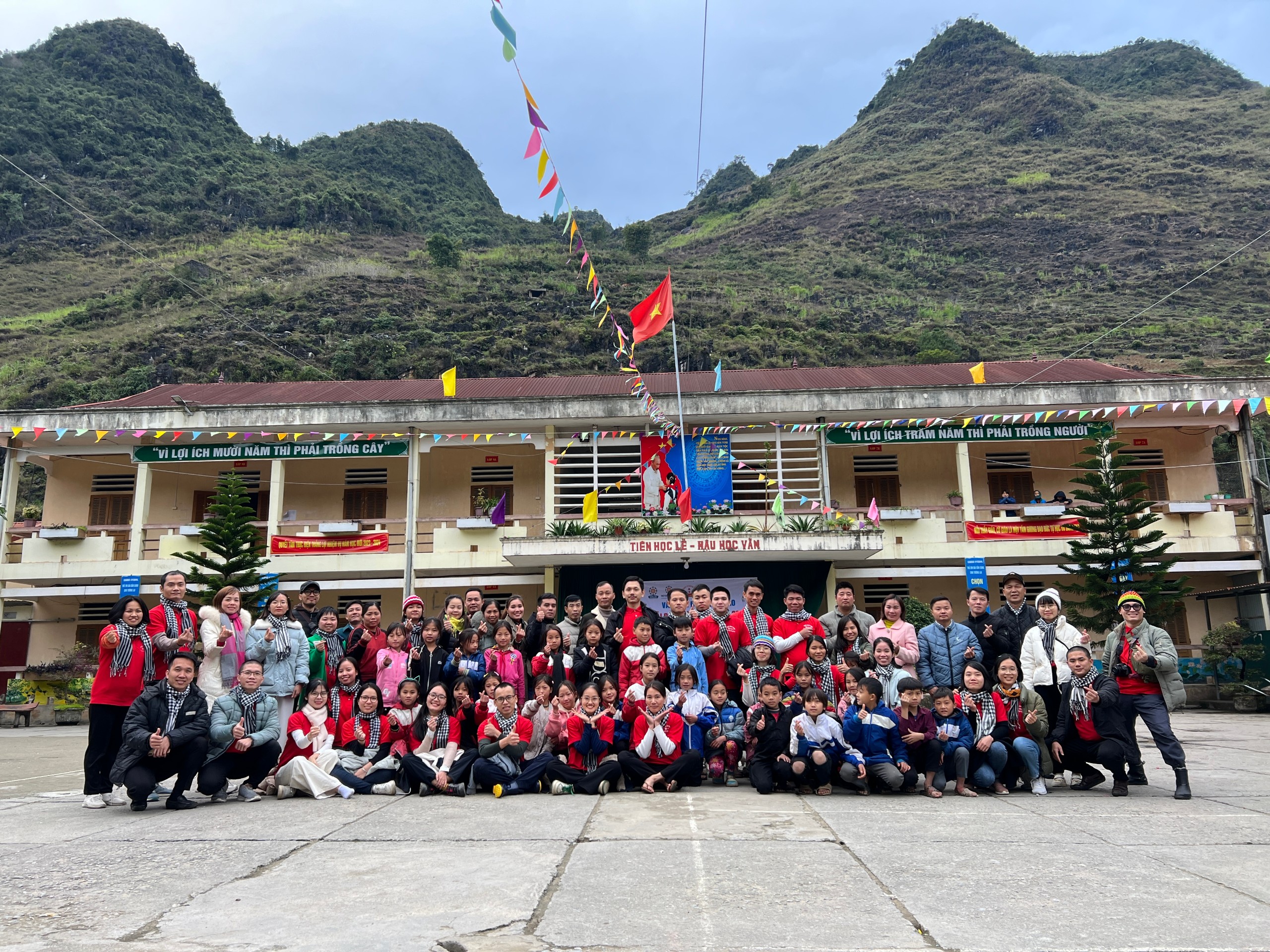Trường PTDTBT THCS Mèo Vạc - Hà Giang